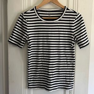 J.Crew Perfect Fit T-Shirt Medium